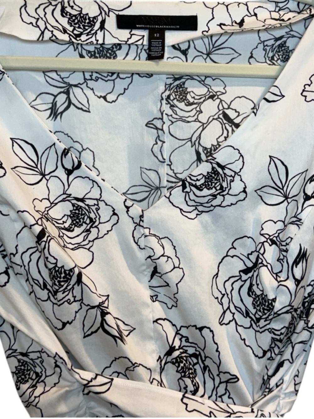 WHBM Floral Ruffle Sleeve Blouse Size: 12 - Picture 4 of 4